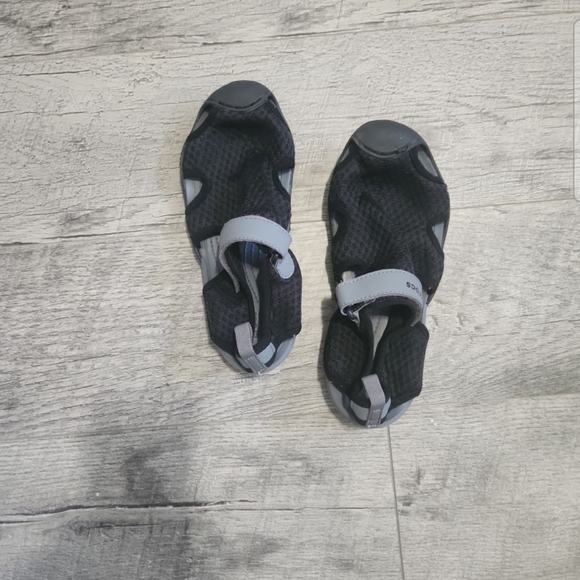 CROCS Black and Gray Mules - Picture 1 of 5